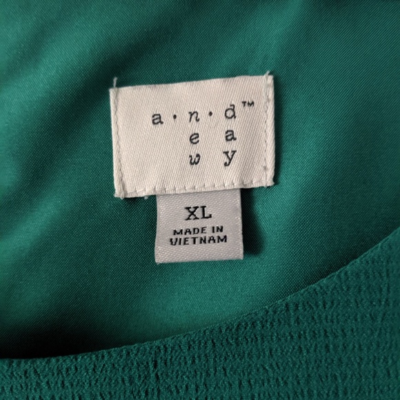 3/$15 "a new day" Green Shift Dress Size XL - Picture 6 of 6